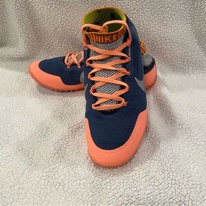 Nike Free Hyperfeel Run‎ Trail Women's Size 8 Navy Orange Trail Running Shoes